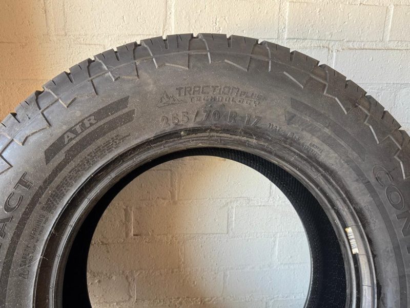 4x Goodyear 255/65R18 AT