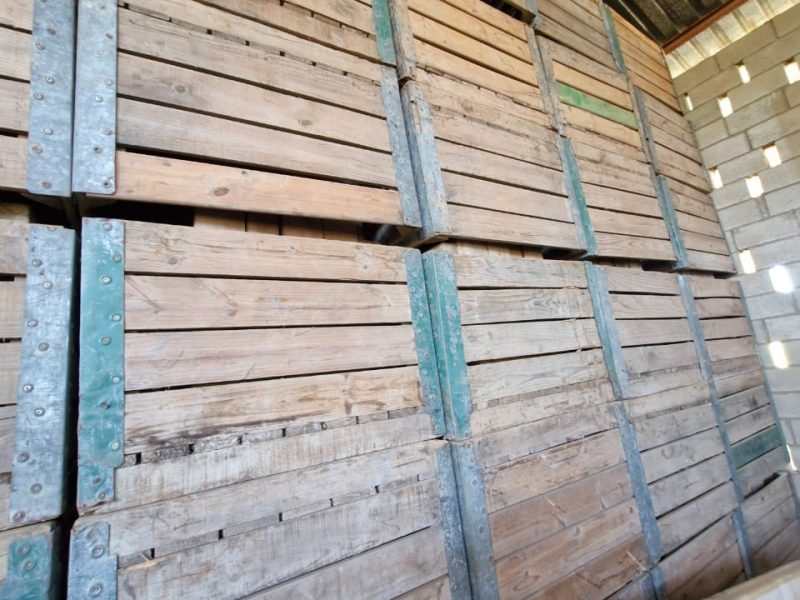 350 Hout kratte