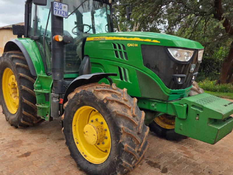 2019 John Deere 6140