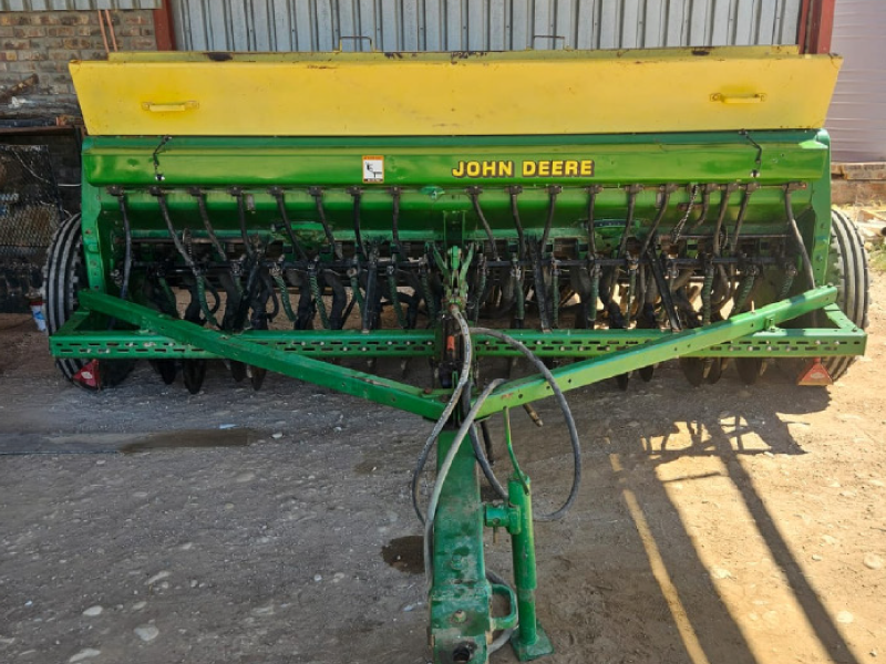 JD 8350 Kleingraan planter
