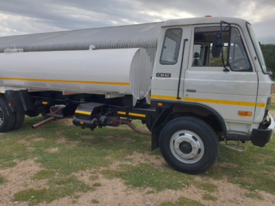 Nissan CM12 Water truck